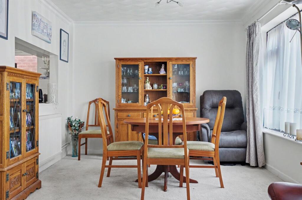 Priory Road, Bicknacre, Chelmsford, CM3 photo 4