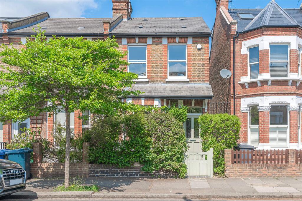 Main image of property: Hertford Road, London, N2