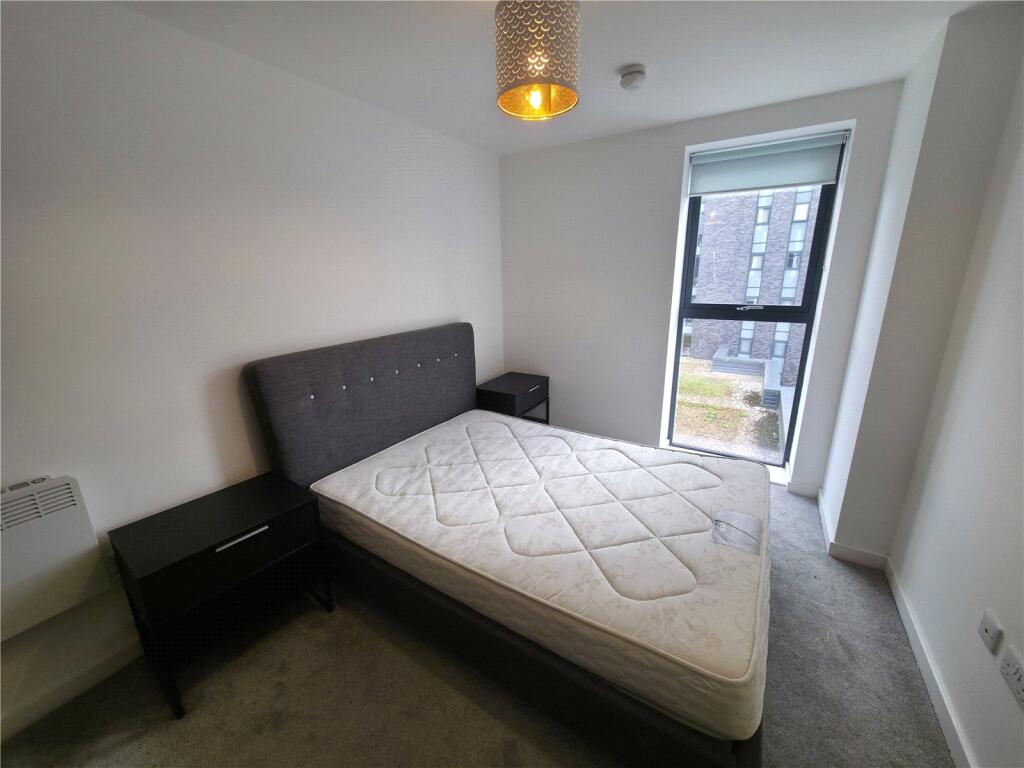 Apartment in Salford, Ordsall - More