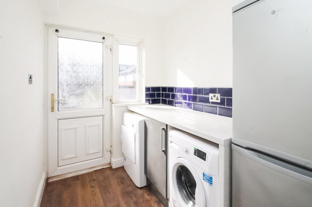 House in Leeds, Hyde Park - View 5