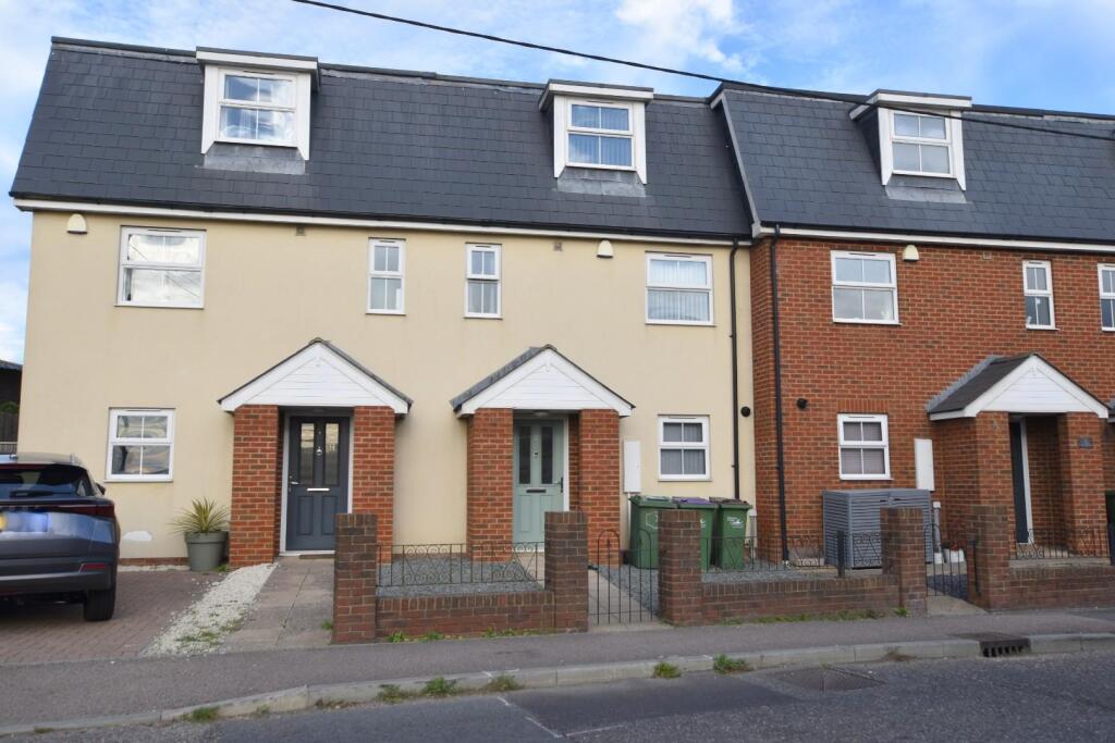 Main image of property: Lydd Road, New Romney