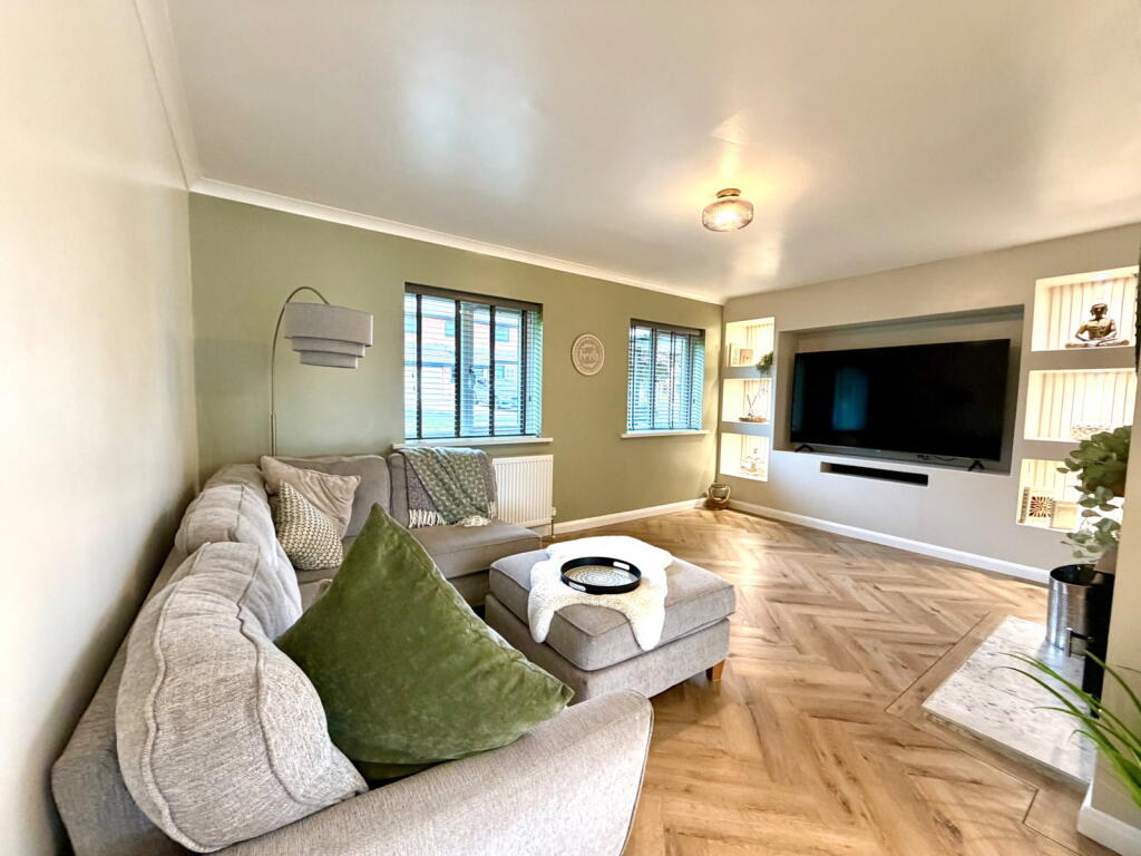 Rookery Way, Thurgoland, Sheffield, S35 7BX photo 3
