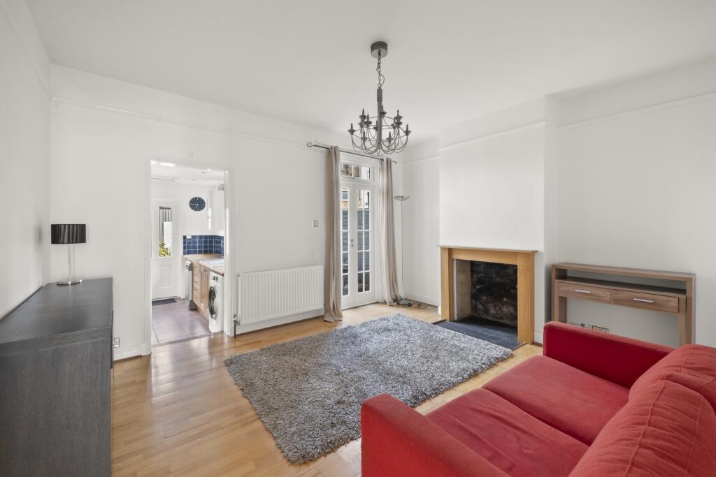 House in London - View 3