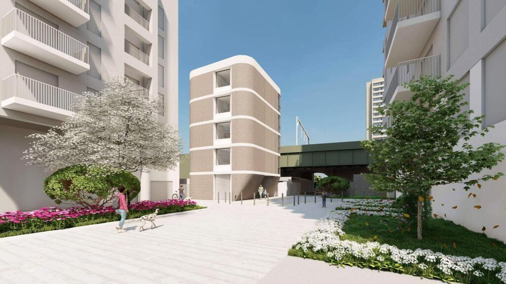 Main image of property: Railway Bridge, Golding Street, Shadwell, E1