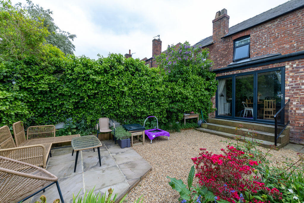 House in West Lancashire, Hilldale - More