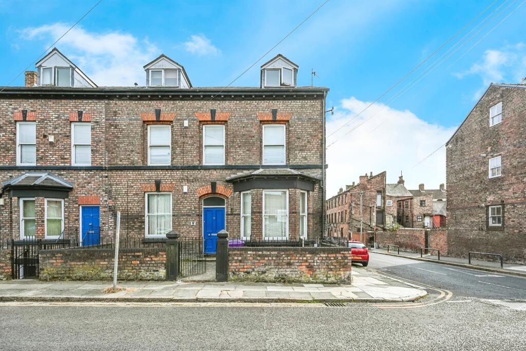 1-bed flat on Chestnut Grove, Wavertree, Liverpool, £110,000