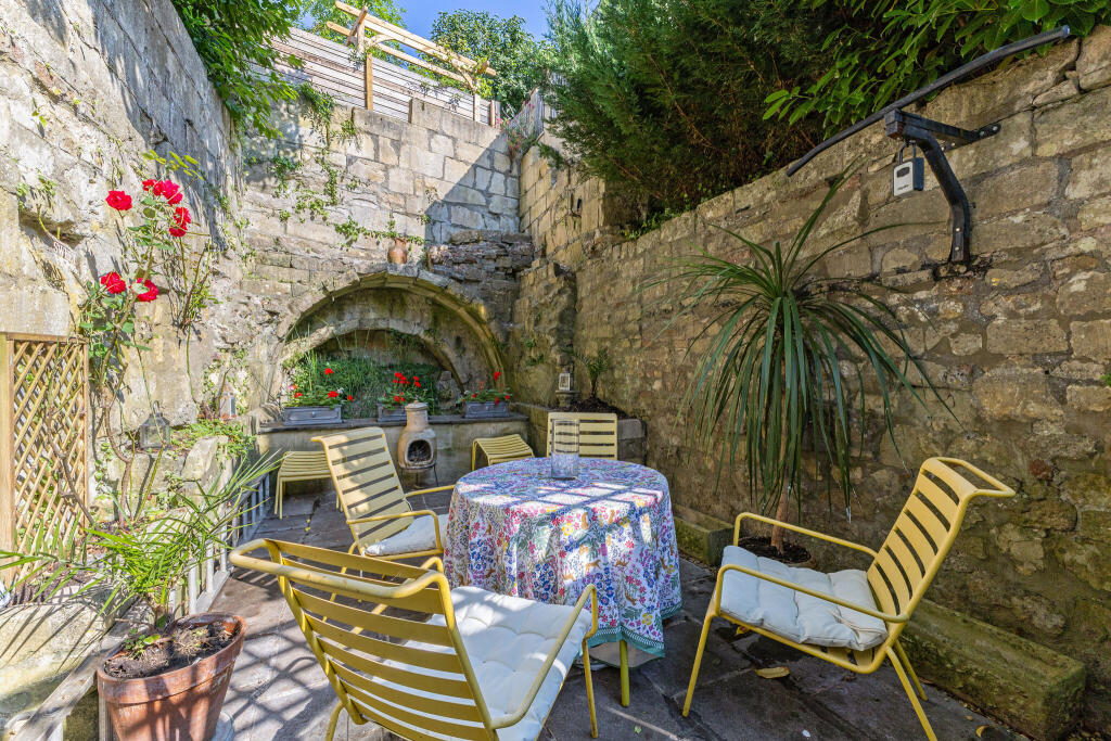 House in Bath - View 2