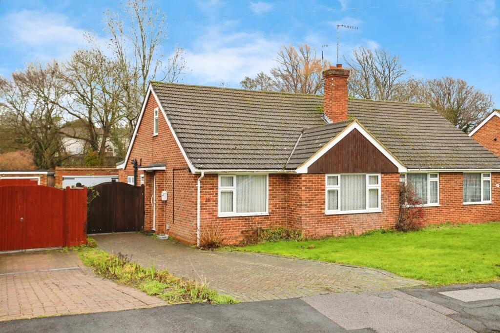 Main image of property: Hopgarden Road, Tonbridge, Kent, TN10