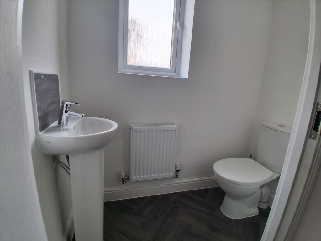 House in Doncaster - View 5