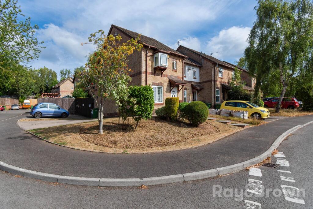 House in Cardiff, Thornhill - More