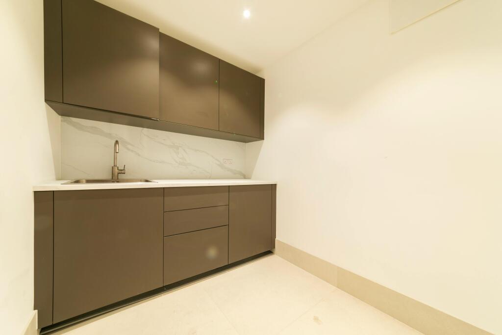 13 Kensington High Street -16.jpg