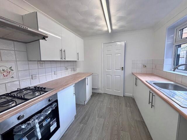 House in Hull, Kingston upon Hull - View 2