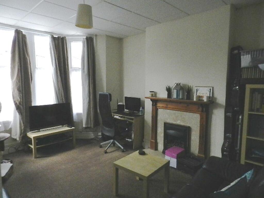 1 Laytonia Avenue, Heath, Cardiff, CF14 3BQ photo 4