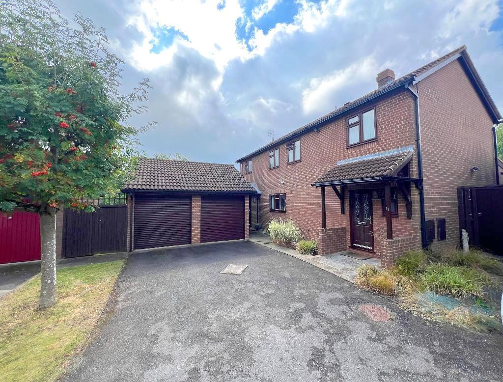 Main image of property: Harbury Dell, Barton Hills, Luton, Bedfordshire, LU3 3XH