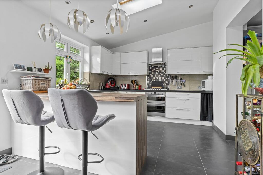 House in Spelthorne, Surrey - View 3