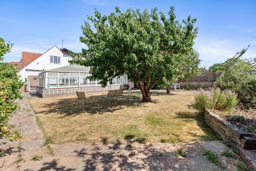 House in Worthing, West Sussex - View 4