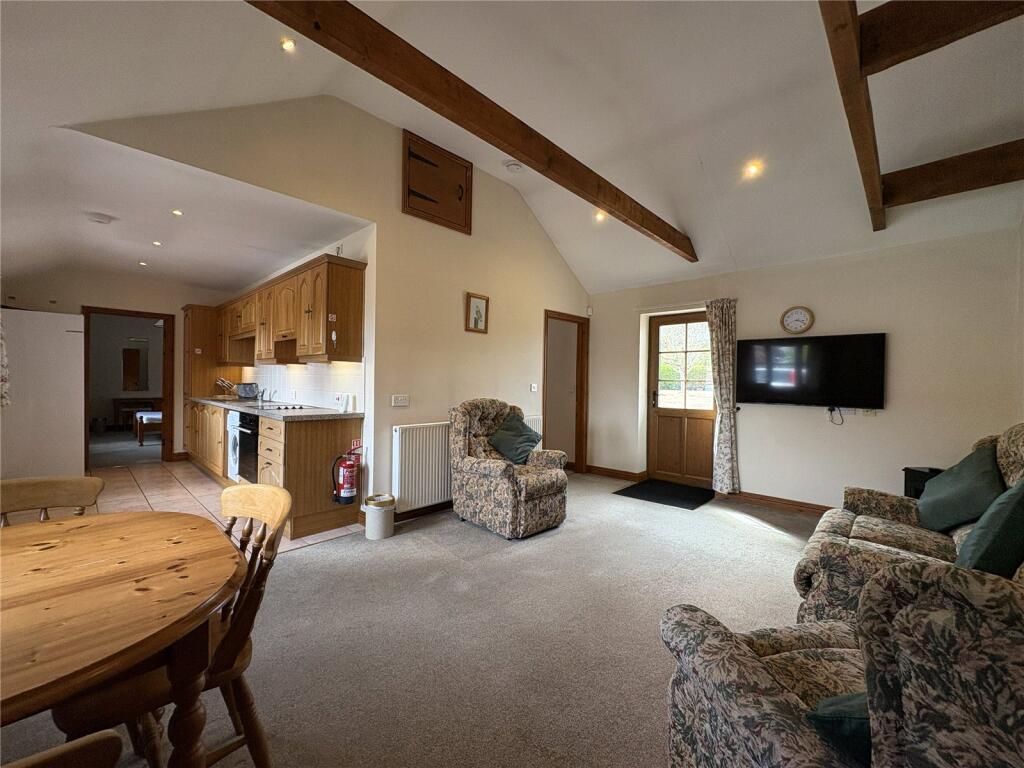 House in Taunton - View 2