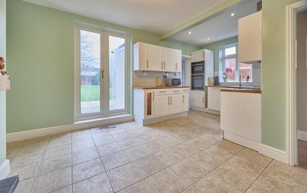 House in Hinckley and Bosworth, Barwell - View 3