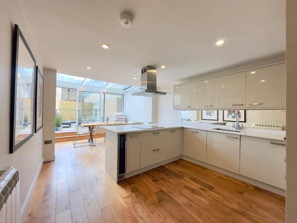 Main image of property: George Street, London, TW9