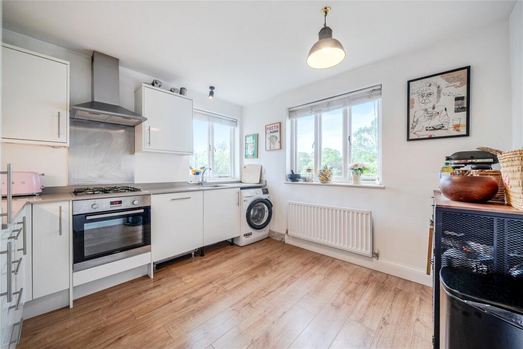 Manor Place, Mavelstone Road, Bromley photo 4
