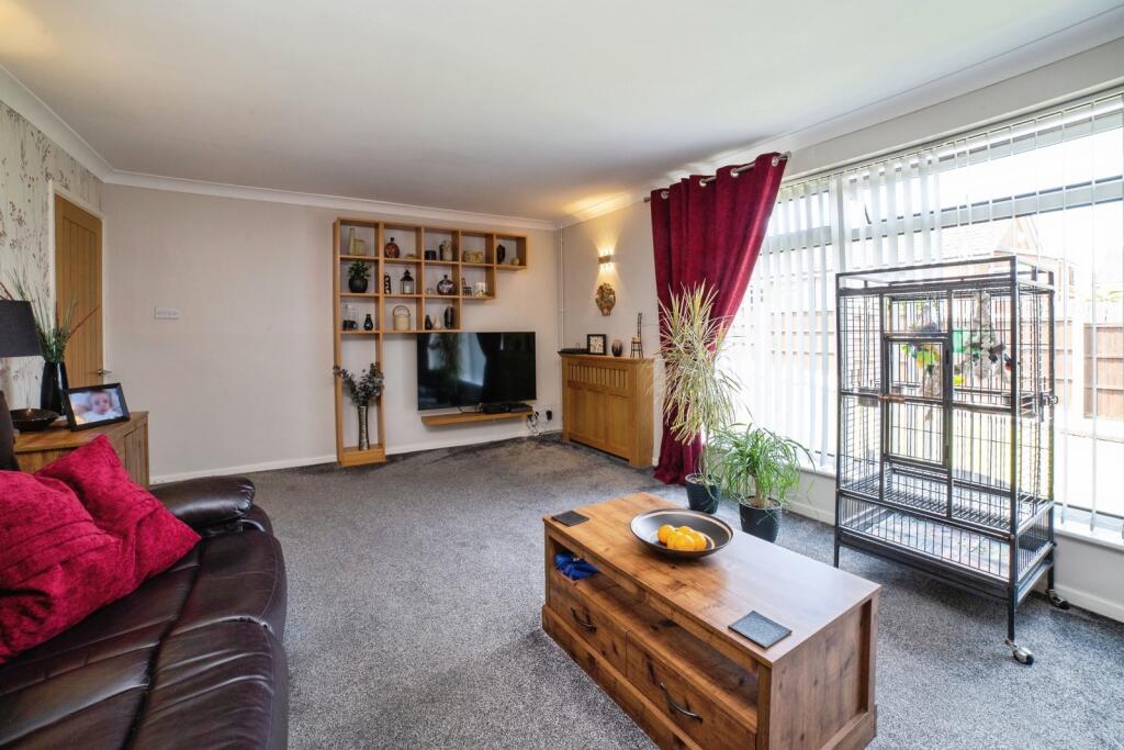 Springwood View Close, Sutton-in-Ashfield, Nottinghamshire, NG17 - View 6