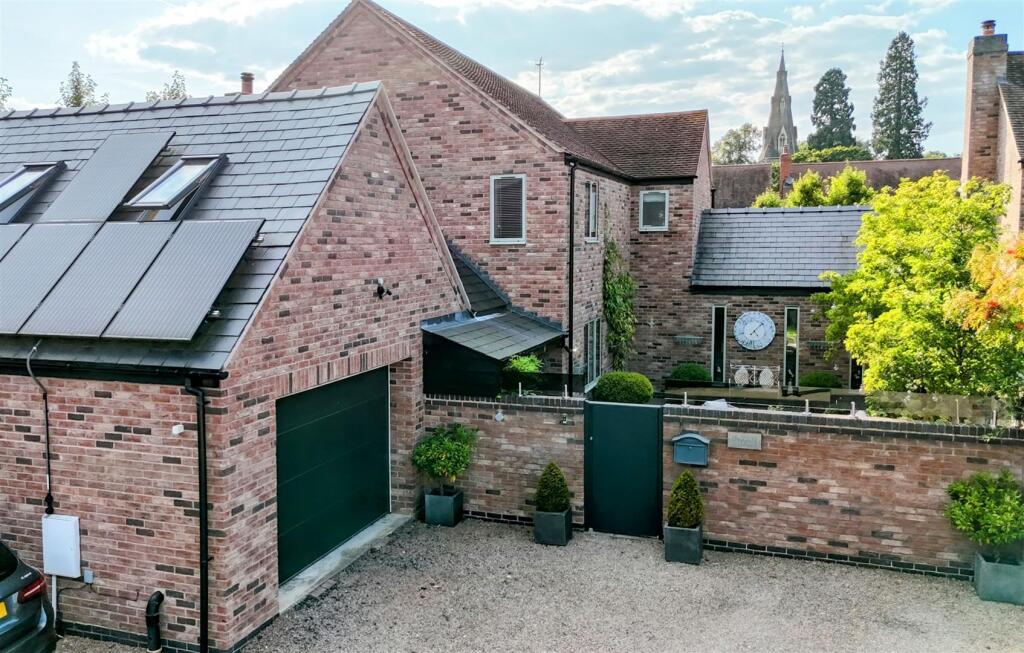 House in Malvern Hills, Hanley Castle - View 5
