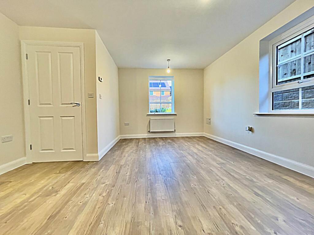Langley Avenue, Eaton Leys - More