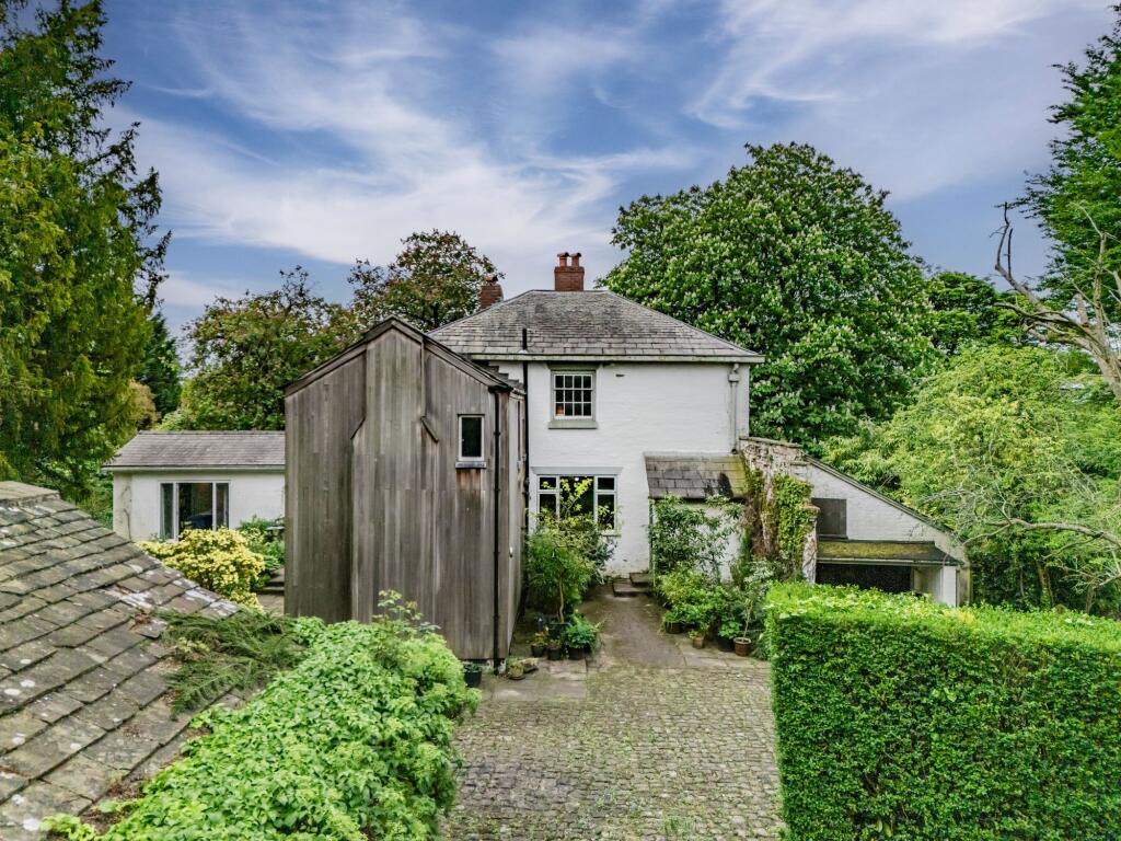 Main image of property: Buxton Road, Disley, Stockport