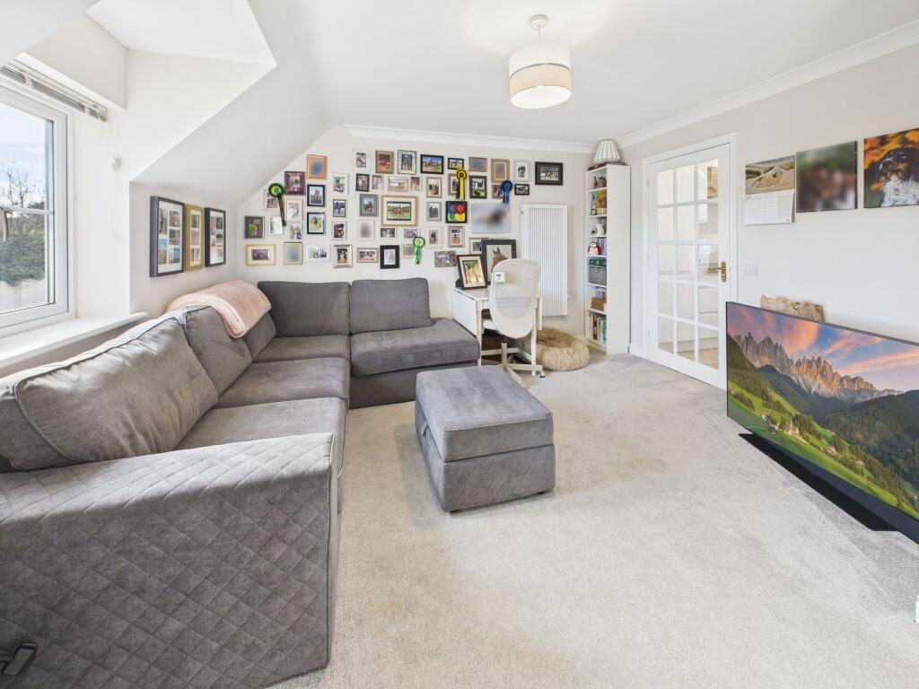 Apartment in West Oxfordshire, Milton-under-Wychwood - View 2