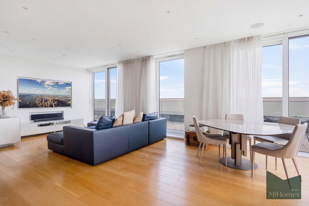 Main image of property: The Penthouse, Whetstone, N20