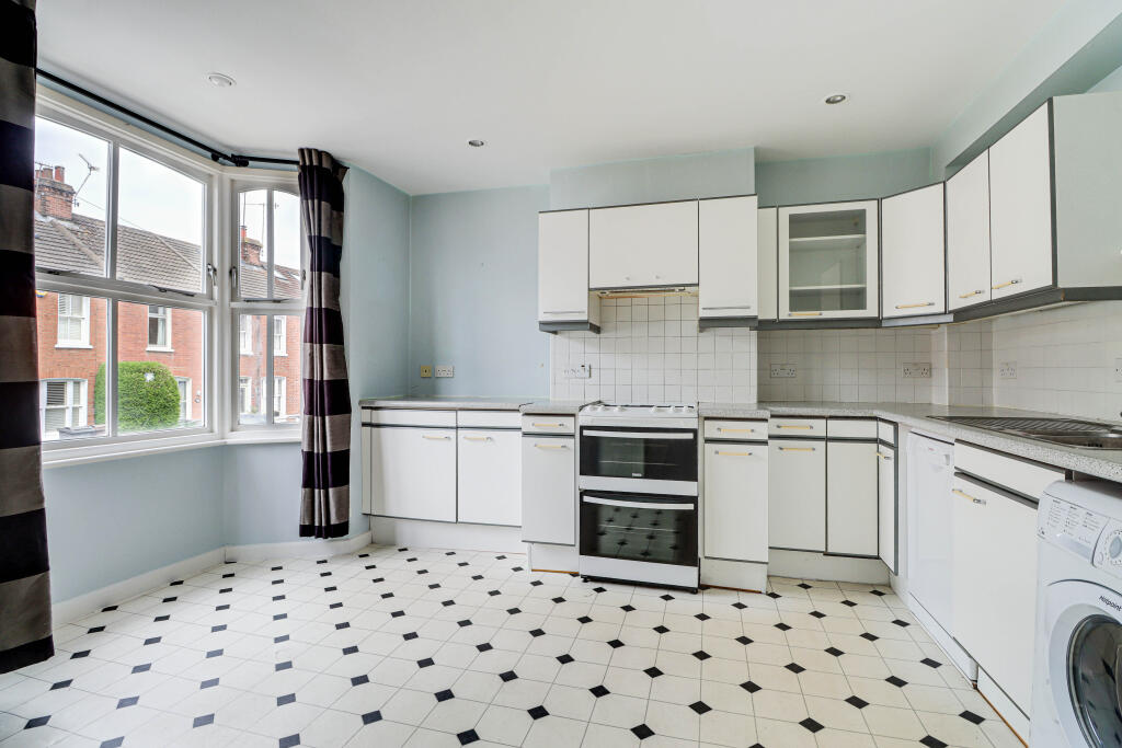 House in St Albans, Townsend - View 3