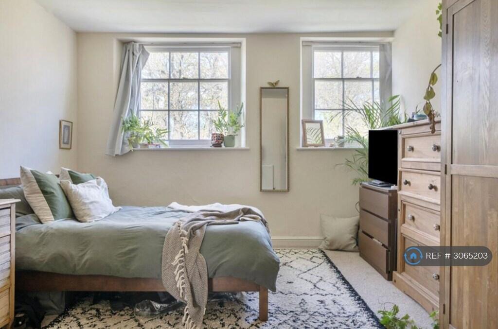 Main image of property: Caledonia Place, Bristol, BS8
