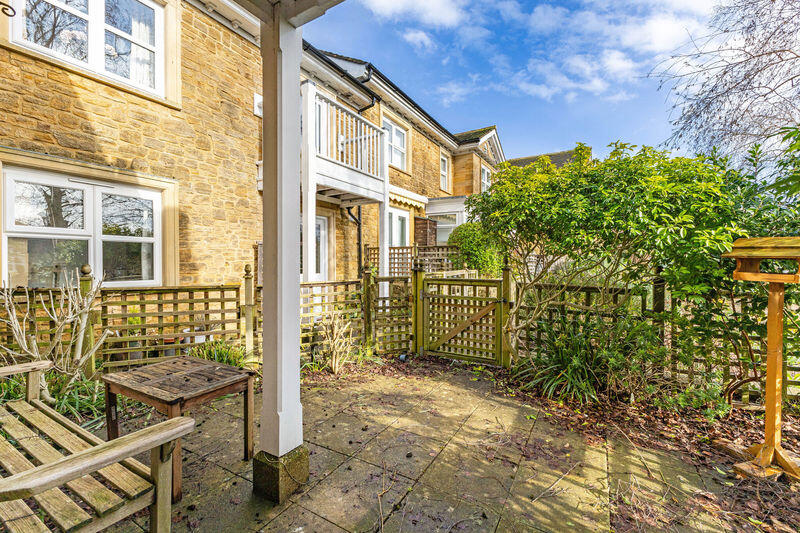 Ashcombe Court, Ilminster photo 3