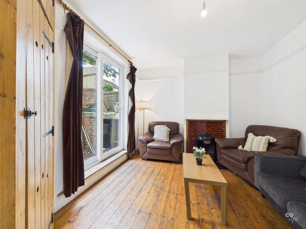 House in Brighton, Whitehawk - View 3