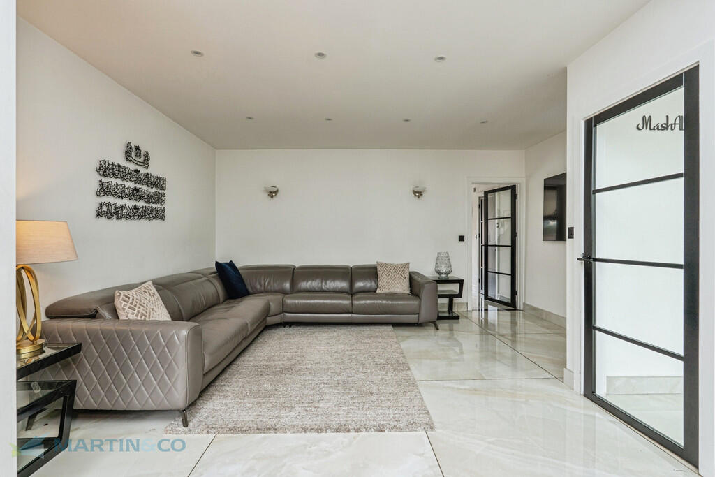 Albert Drive, Woking photo 4