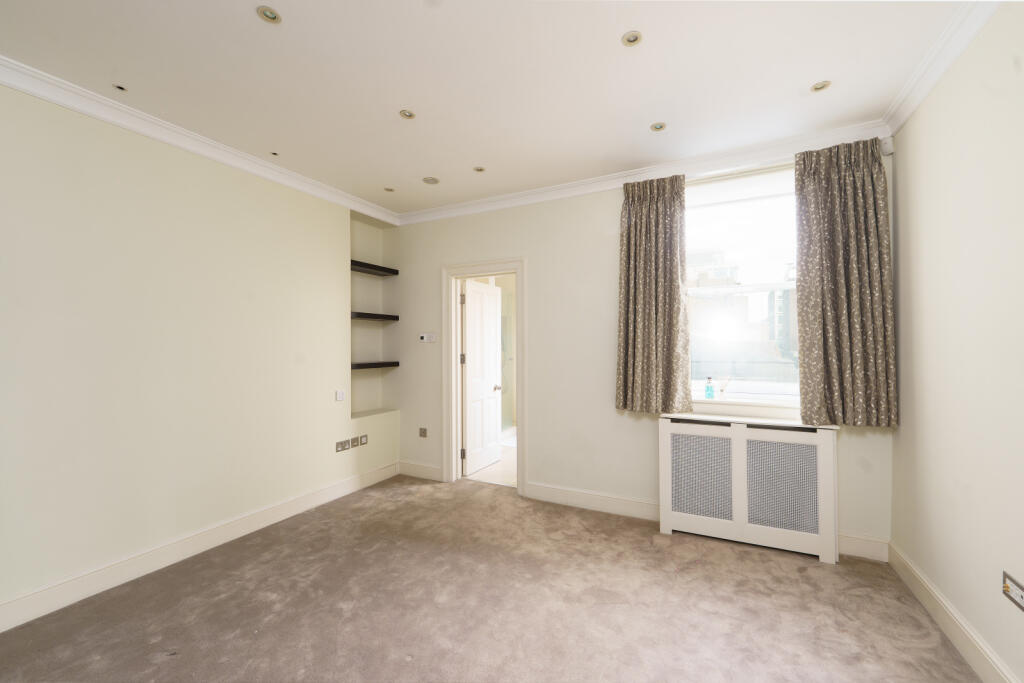 Apartment in London - More