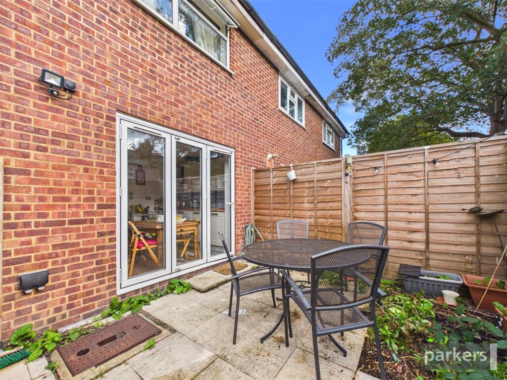House in Reading - More