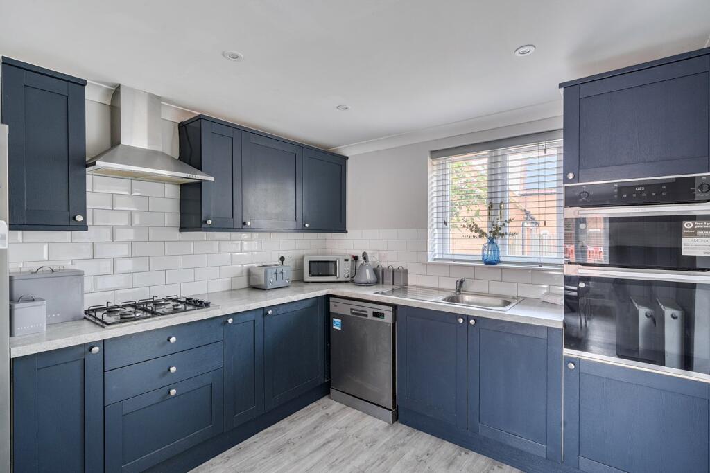 Nightingale Grove, Shepton Mallet, BA4 photo 4