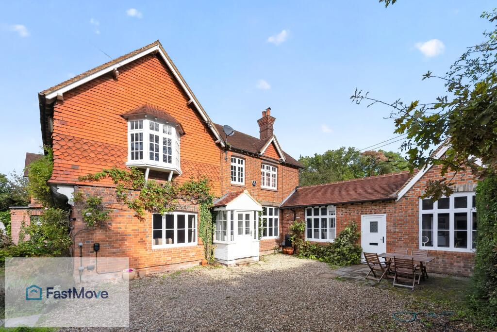 Main image of property: Brimpton Lane Cottage, Brimpton Lane, Reading