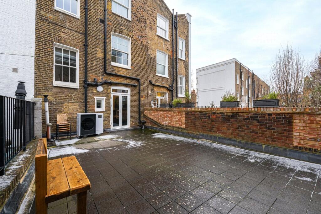 Main image of property: Fulham Road, London, SW3