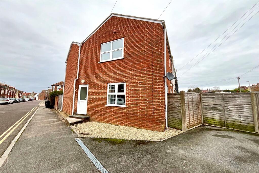 Main image of property: Poole