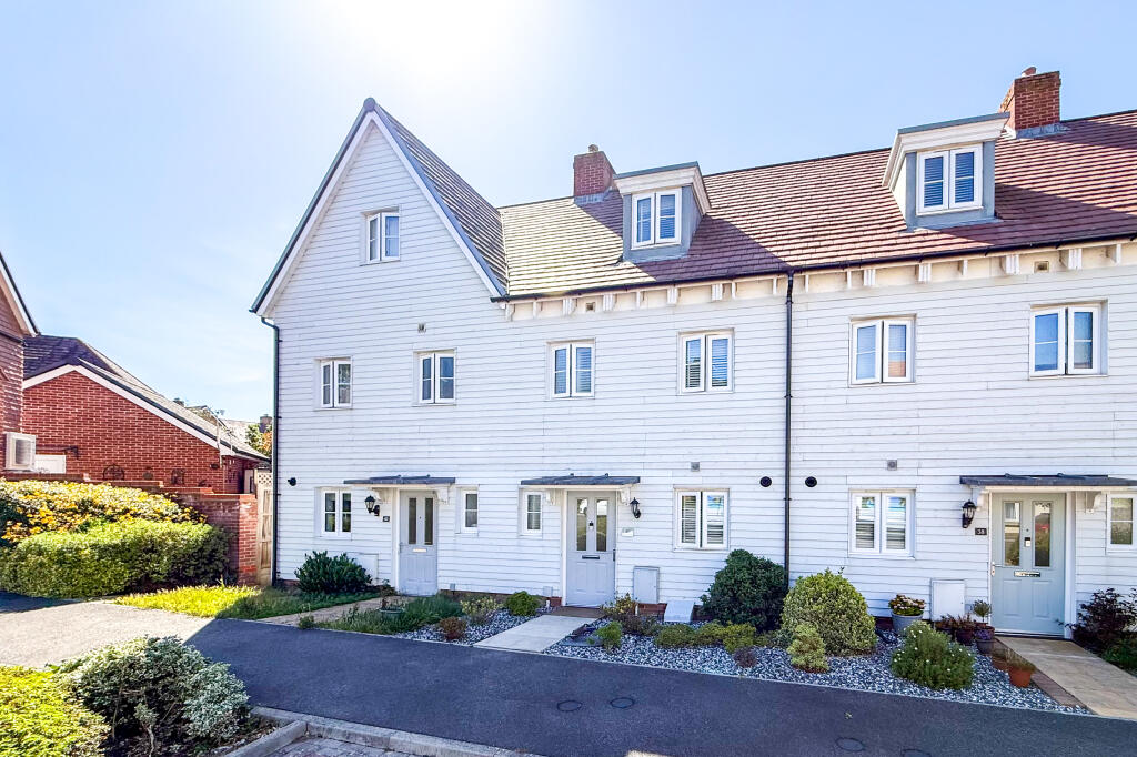 Main image of property: Highgrove Crescent, Polegate, East Sussex