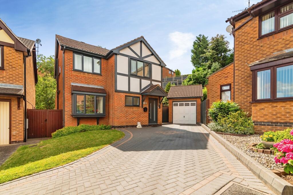 Main image of property: Newgate Close, Carlton, Nottingham, Nottinghamshire, NG4