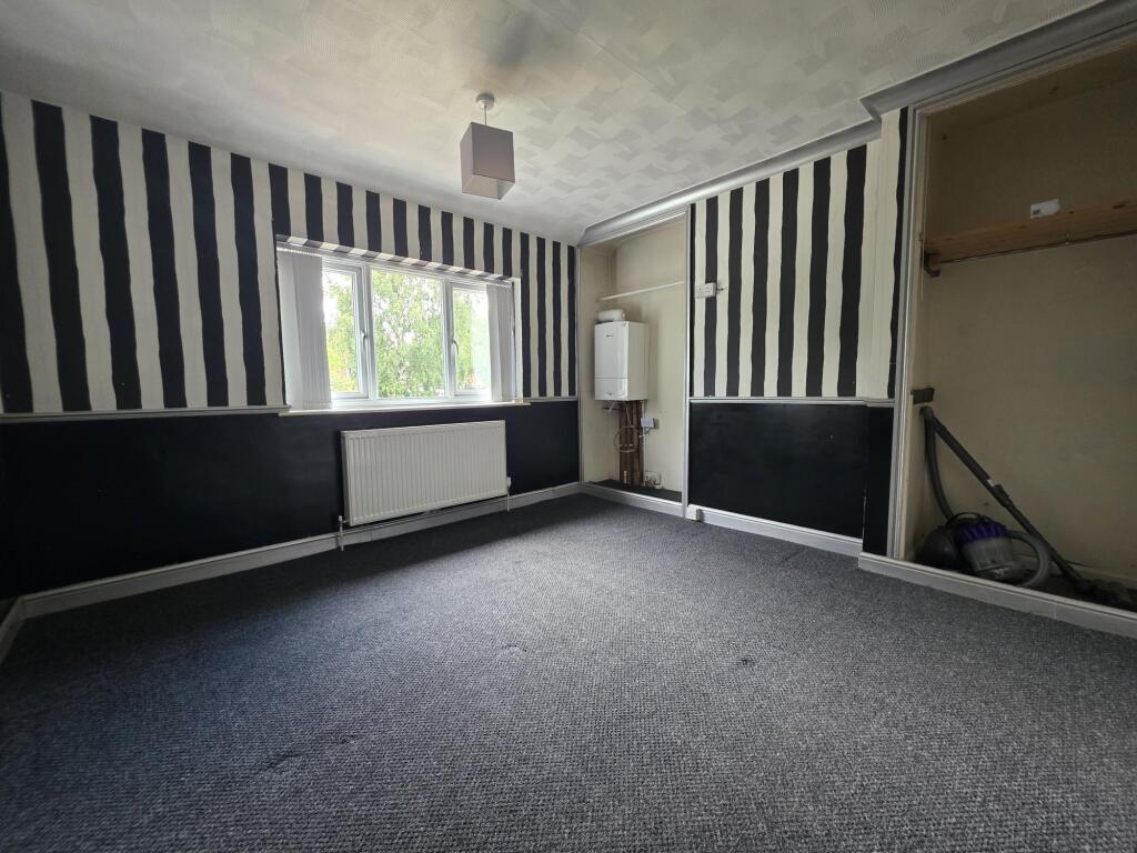 House in Wolverhampton, West Midlands - View 5