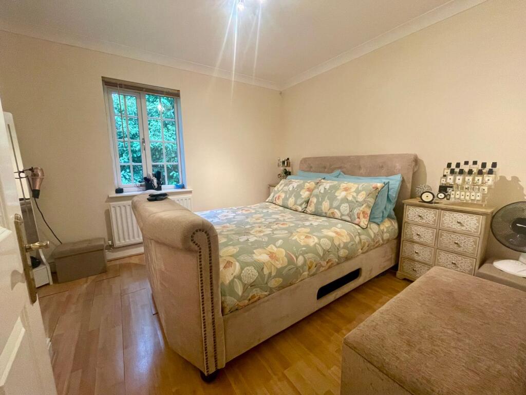 Apartment in Chelmsford - View 4