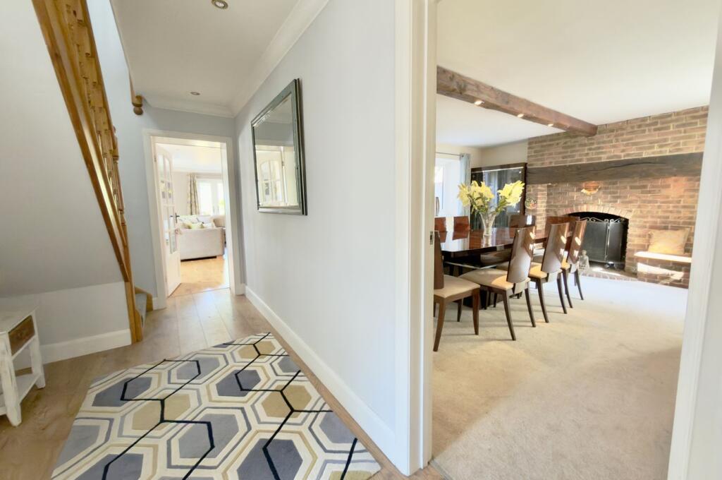 House in Throop - View 5