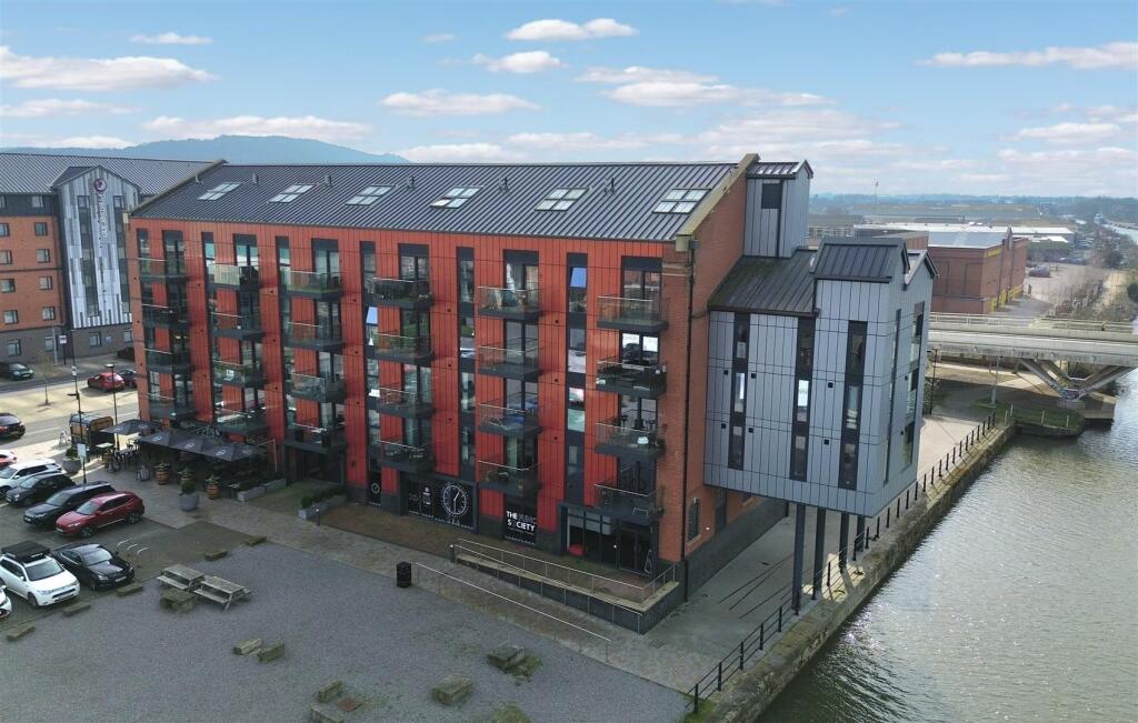 Main image of property: Provender, Gloucester Docks