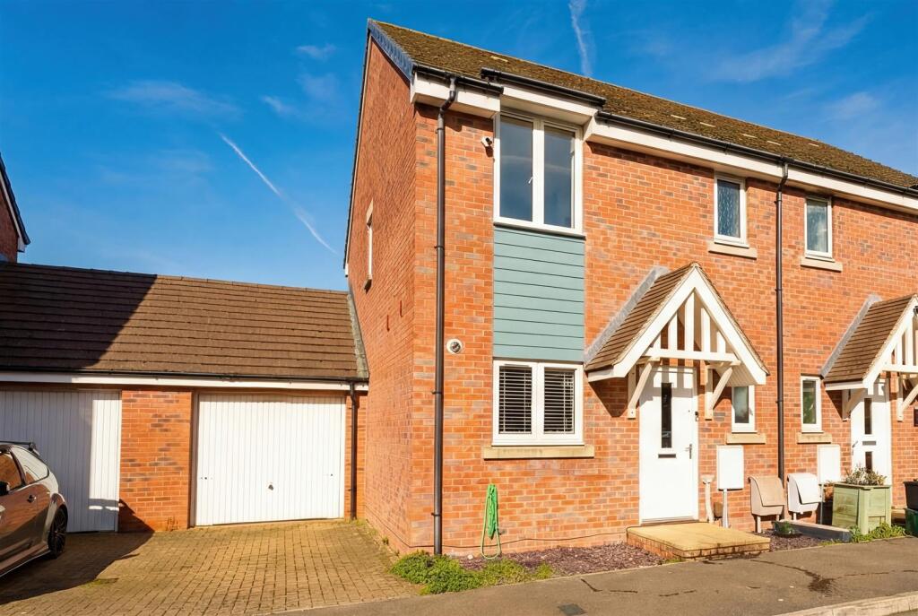 Main image of property: Lincoln Lane, Weston-Super-Mare - CHARLES CHURCH SEMI