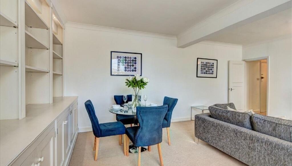 Apartment in London, City of Westminster - View 3