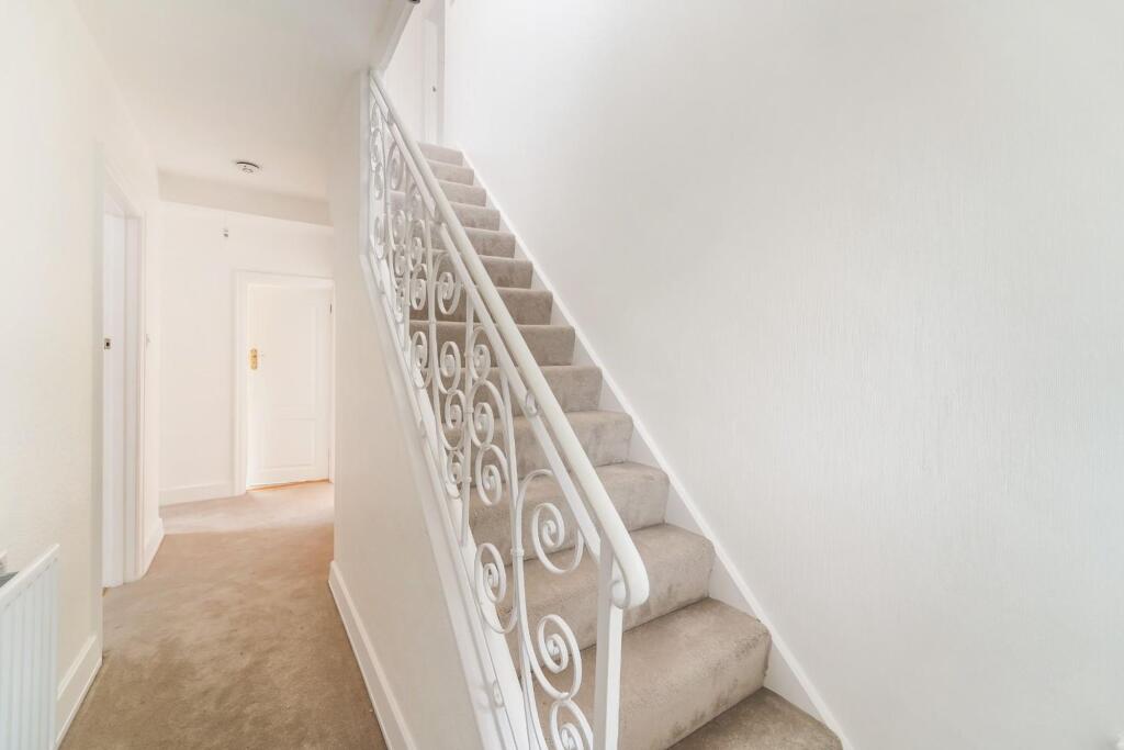 House in Kingston upon Thames - View 5